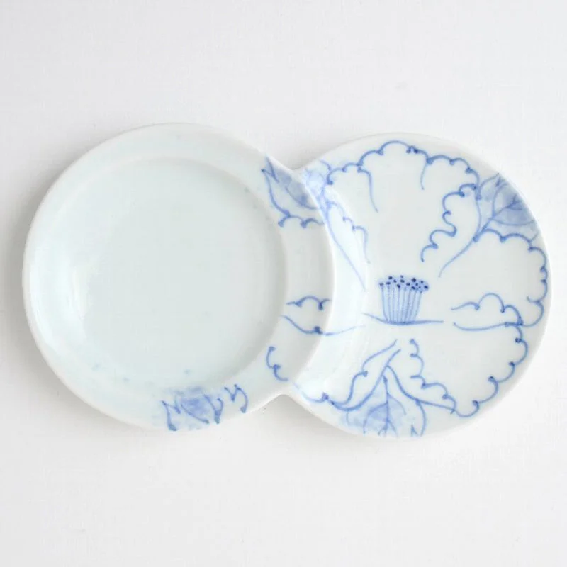 elegant glass dinner plates for fine dining-Kowake Plate Kiku Fuki Botan Blue Hasami