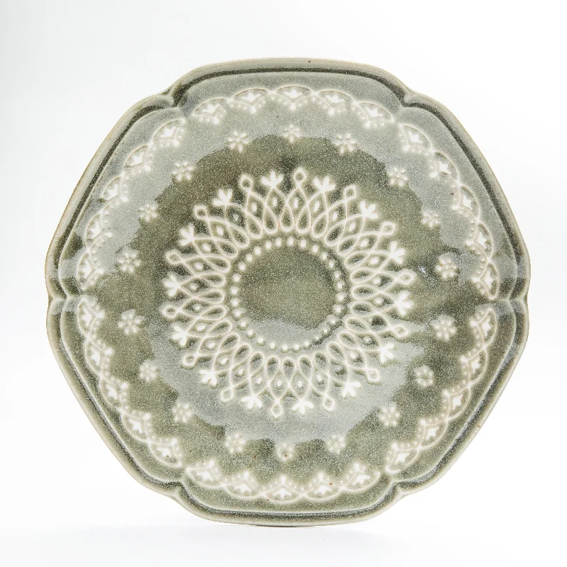 dinner plates for formal dinner parties-Japanese Porcealin Lace Scalloped Edge Plate (24x23.5x3cm)