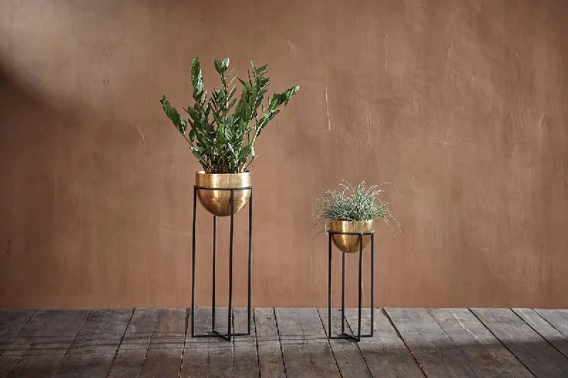 Beautiful handcrafted vases for home decoration -Atsu Planter Stand (Large Available from 1st March)